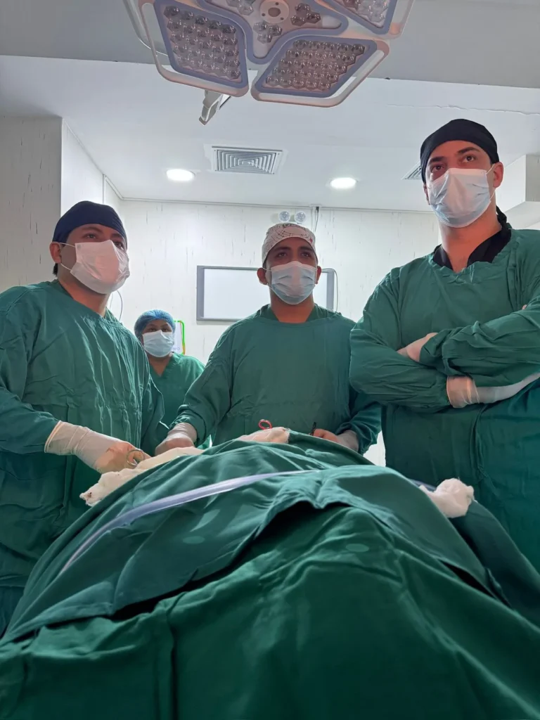 Beneficios de la cirugía laparoscópica con recuperación rápida y mínima invasión.